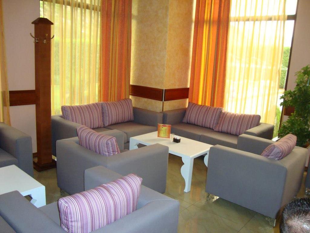 Hotel Colombo إلباسان المظهر الخارجي الصورة