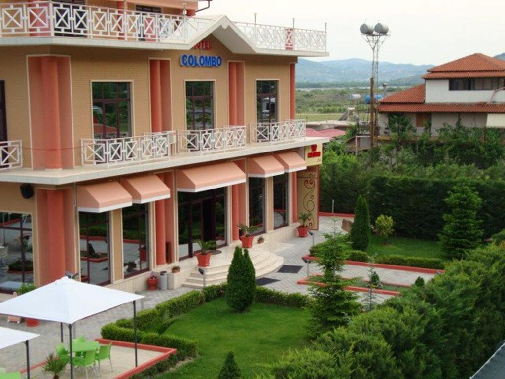 Hotel Colombo إلباسان المظهر الخارجي الصورة